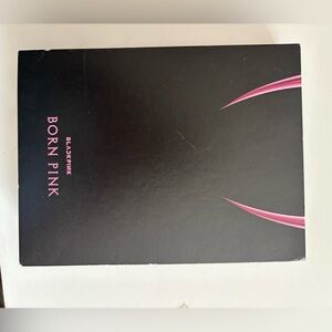 Born Pink Album - Black and Pink